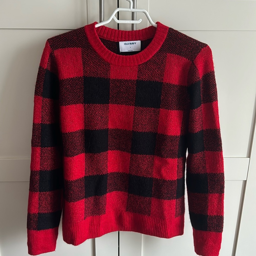 Old Navy Buffalo Checked Sweater